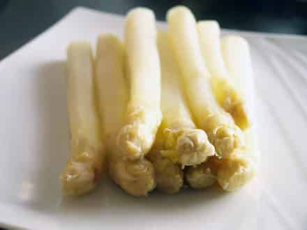 Asperges blanches cuites