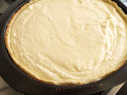 Tarte alsacienne au fromage blanc avant la cuisson