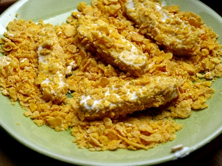 Tranches de tempeh panés aux corn-flakes