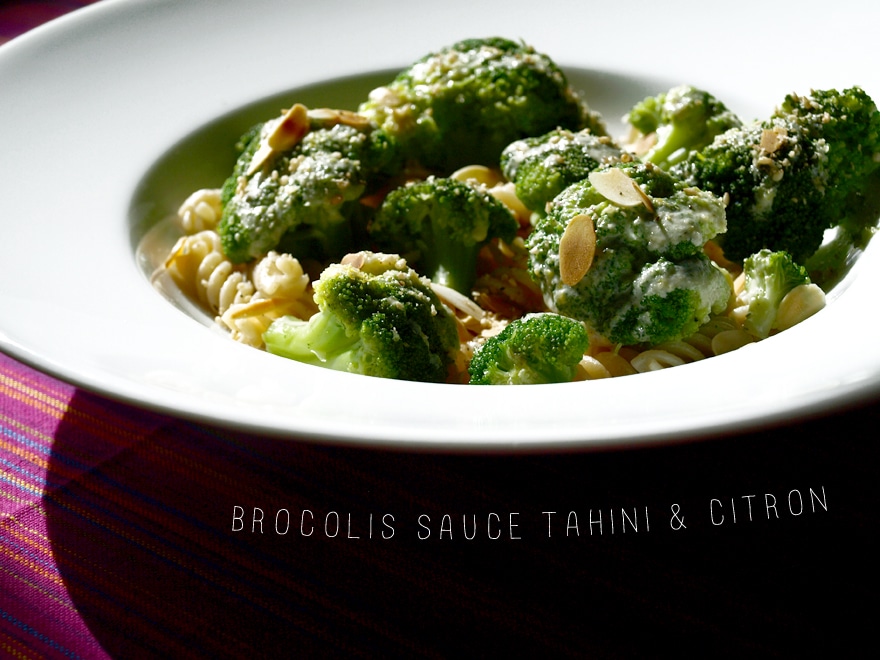 Brocolis Sauce Cremeuse Au Sesame Et Citron Cookismo Recettes Saines Faciles Et Inventives