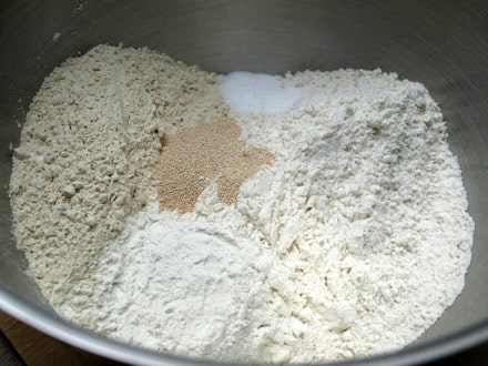 Mix maison pain sans gluten farines de riz et de châtaigne