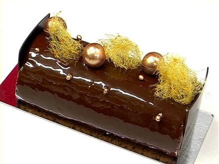 Bûche de Noël chocolat-caramel d’Arnaud Larher