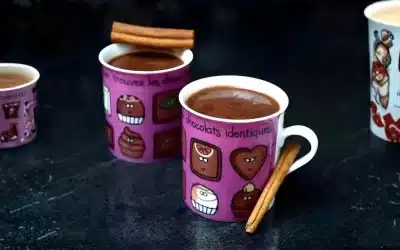 Chocolat chaud au lait d’amande et épices