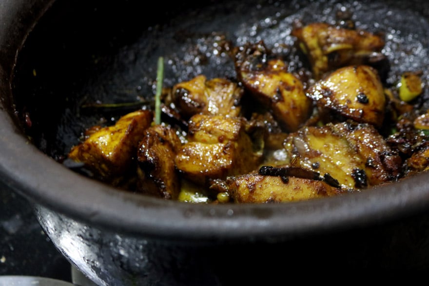 Le curry de poulet sri-lankais de Sithu